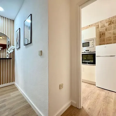 Spacious 3bd With 2bh & Ac Lejlighed Málaga