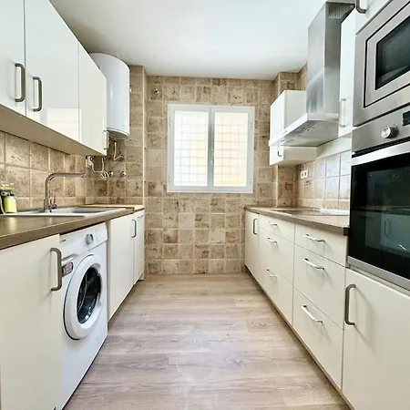 Apartment Spacious 3bd With 2bh & Ac Malaga