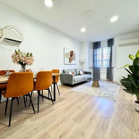 Spacious 3bd With 2bh & Ac *